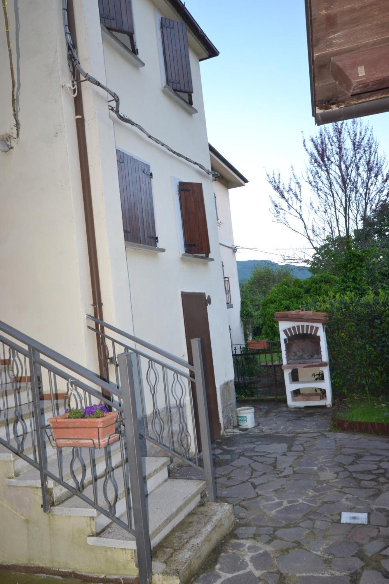 Casa Vacanze Mingos Lodio Di La Carpineta Exterior photo